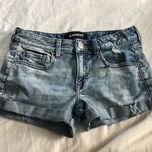 Express shorts